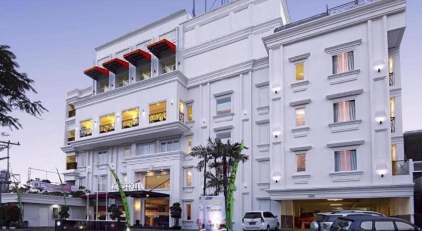 Hw Hotel Padang Exterior foto