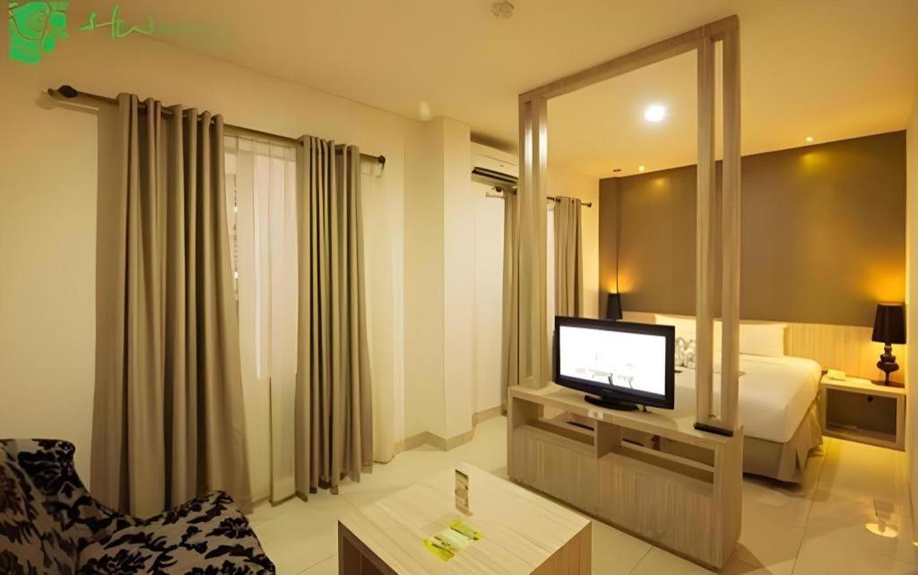 Hw Hotel Padang Exterior foto